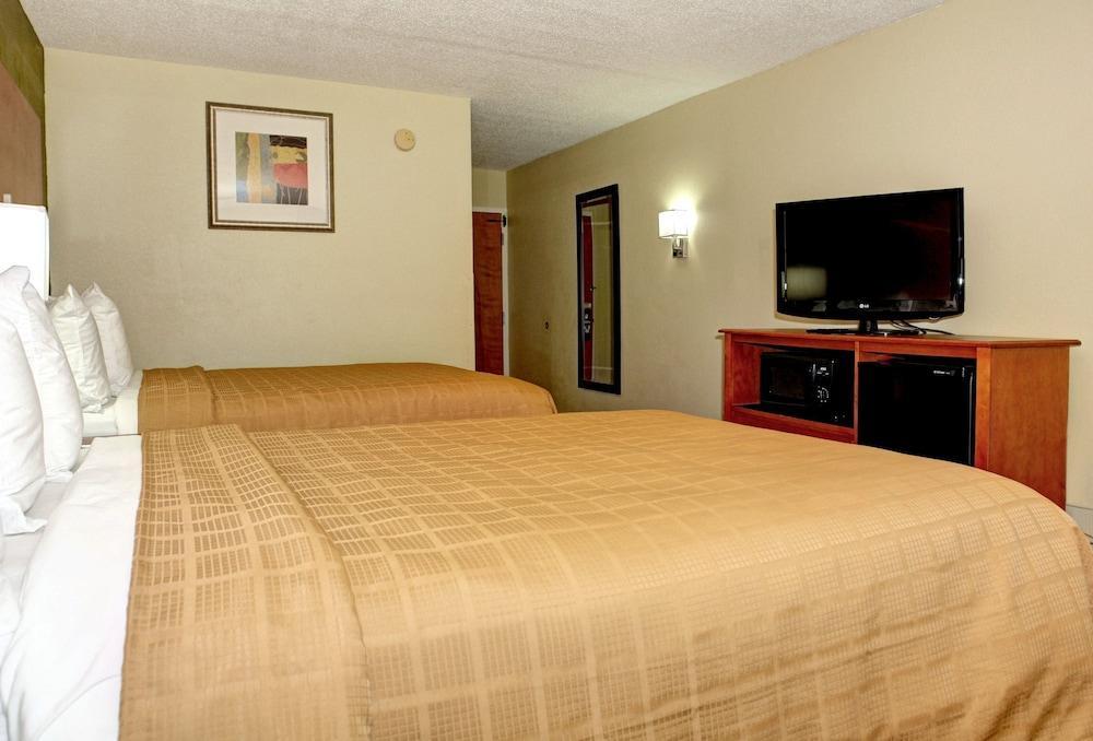 Quality Inn Jacksonville Near Camp Lejeune מראה חיצוני תמונה