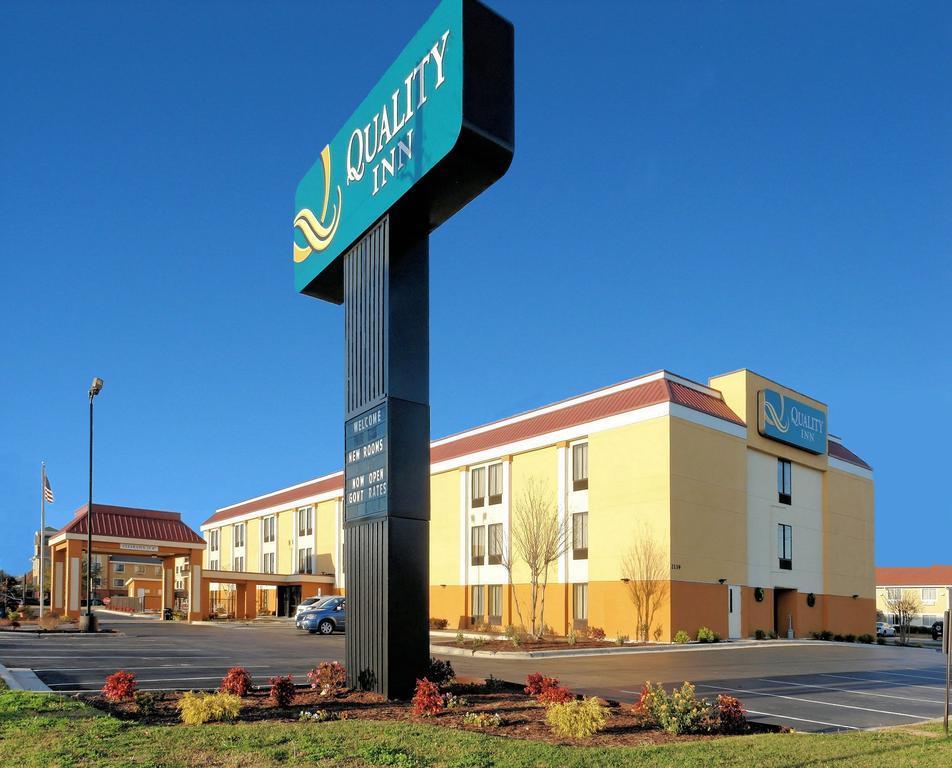 Quality Inn Jacksonville Near Camp Lejeune מראה חיצוני תמונה