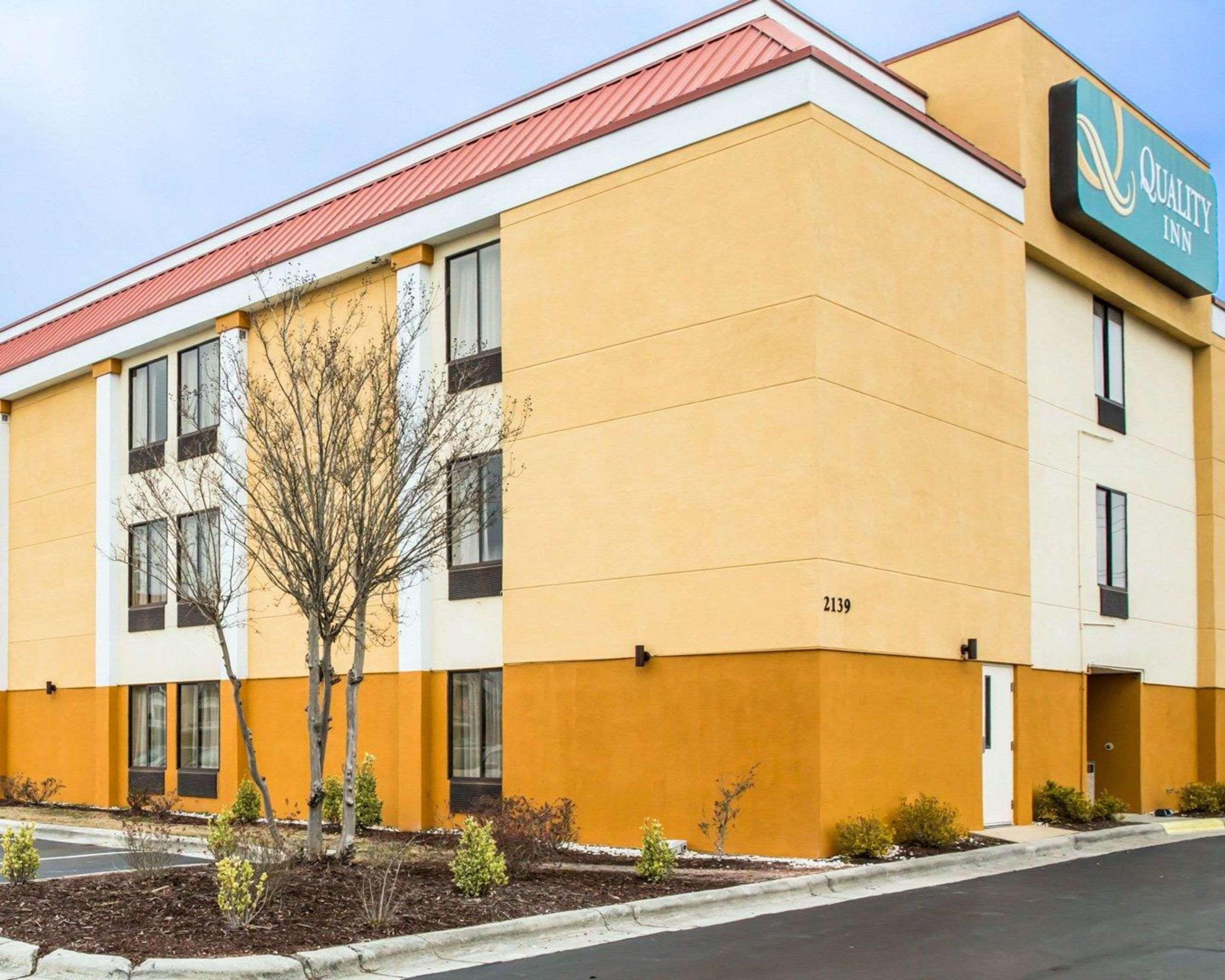 Quality Inn Jacksonville Near Camp Lejeune מראה חיצוני תמונה