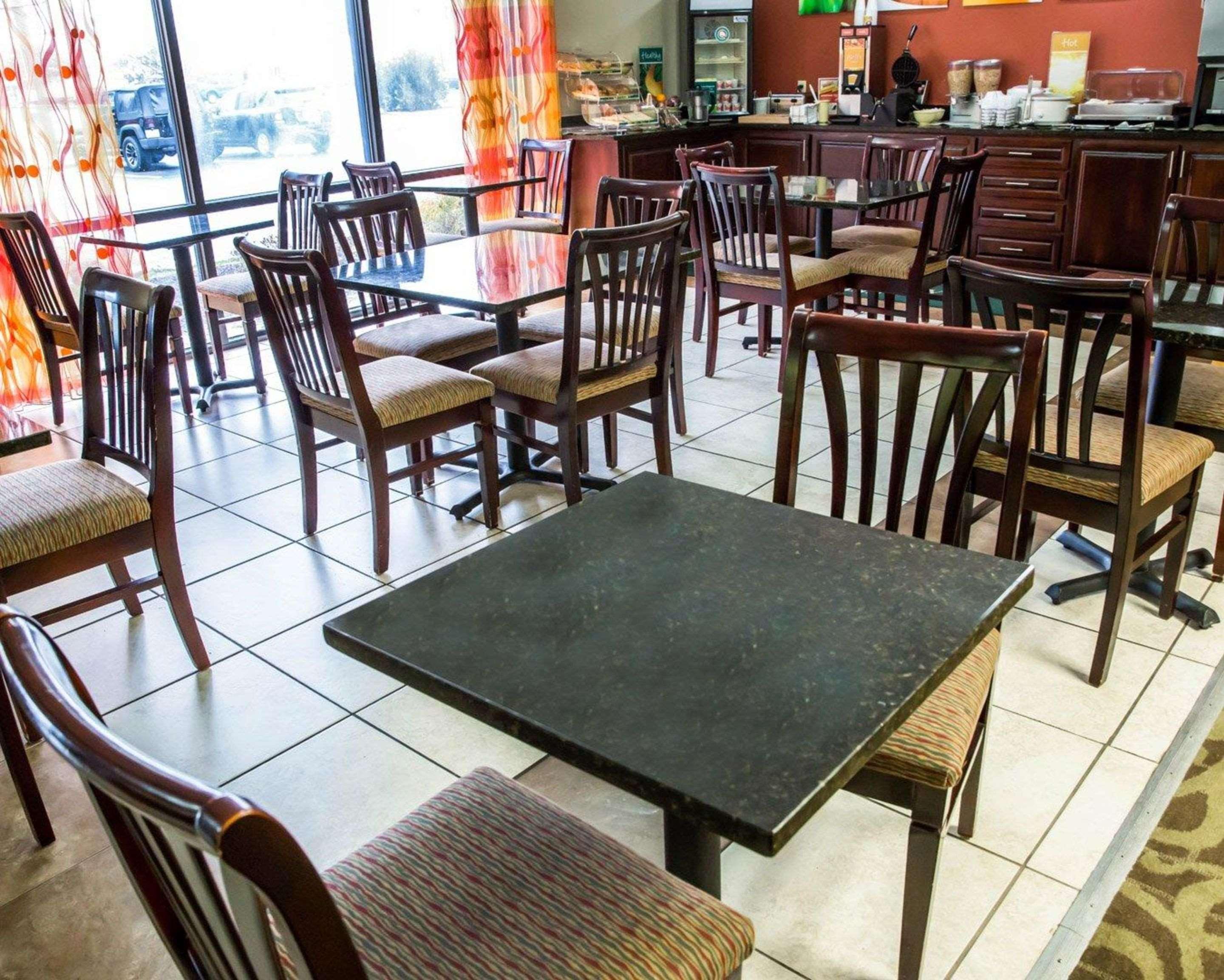 Quality Inn Jacksonville Near Camp Lejeune מראה חיצוני תמונה