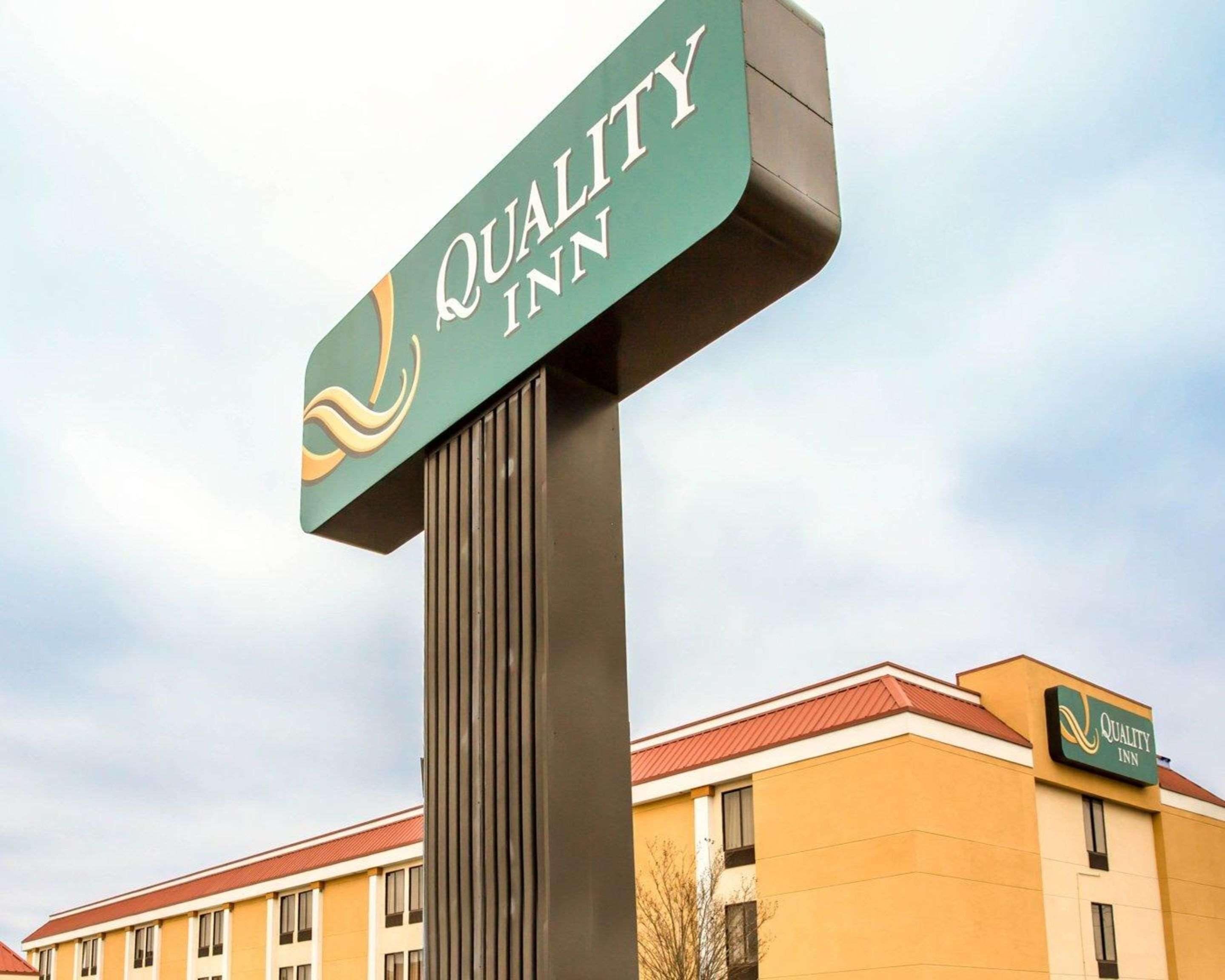 Quality Inn Jacksonville Near Camp Lejeune מראה חיצוני תמונה