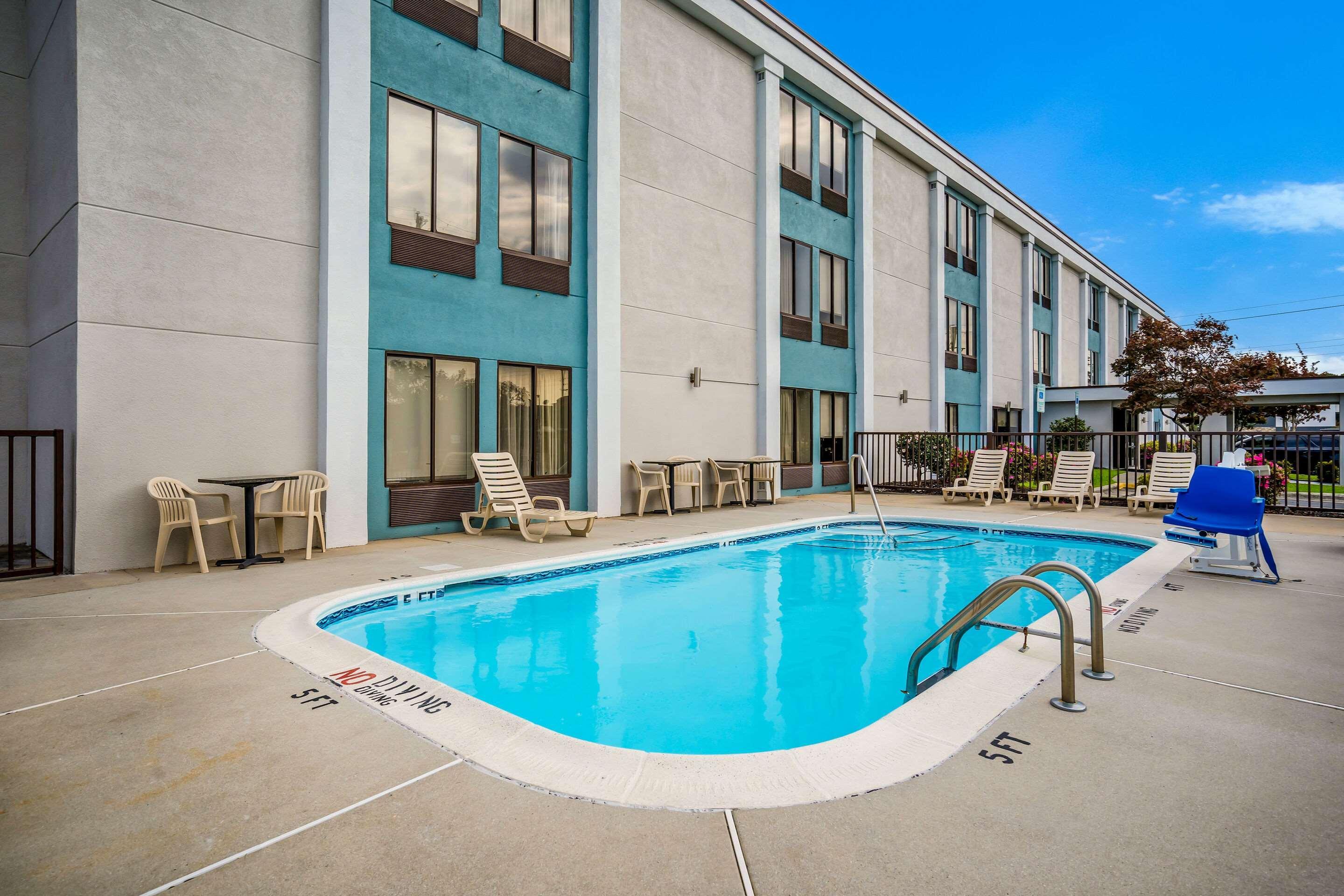 Quality Inn Jacksonville Near Camp Lejeune מראה חיצוני תמונה
