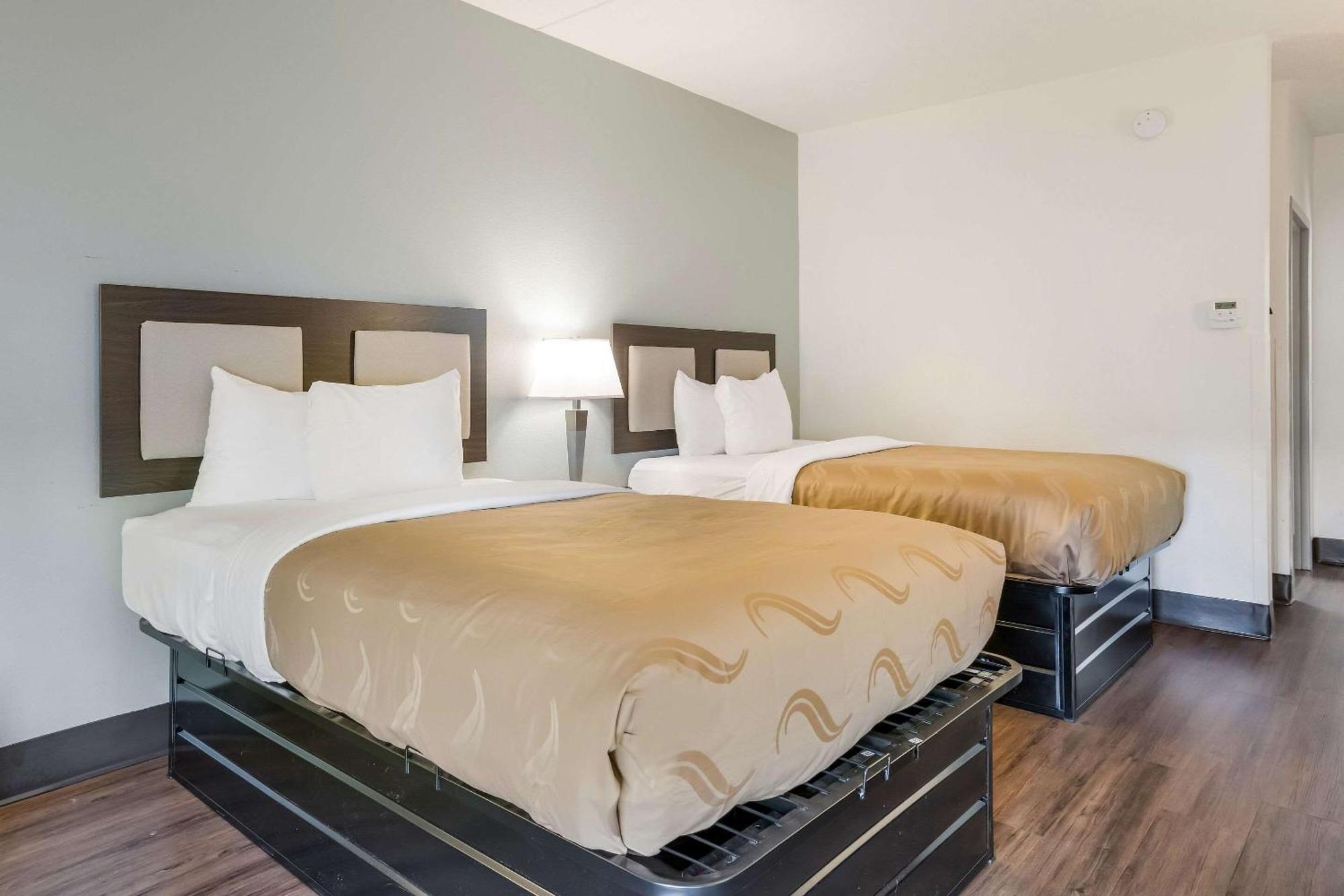 Quality Inn Jacksonville Near Camp Lejeune מראה חיצוני תמונה
