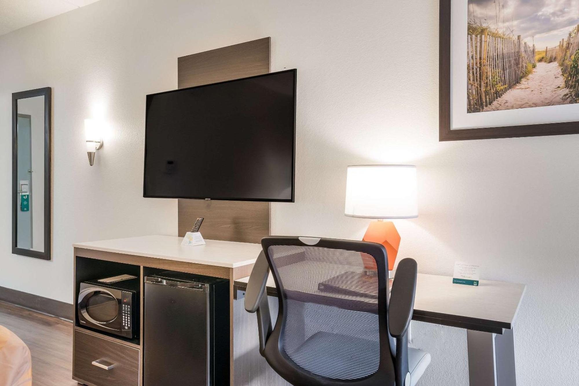 Quality Inn Jacksonville Near Camp Lejeune מראה חיצוני תמונה