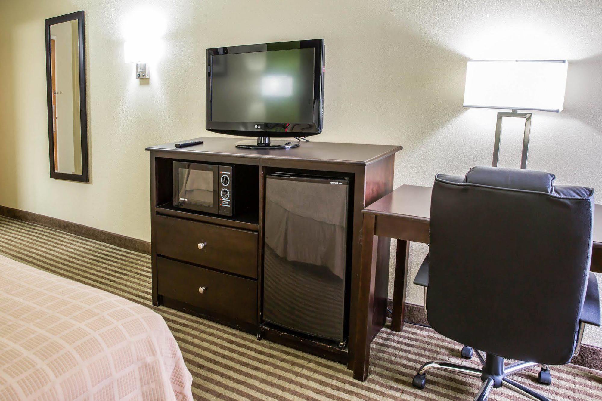 Quality Inn Jacksonville Near Camp Lejeune מראה חיצוני תמונה