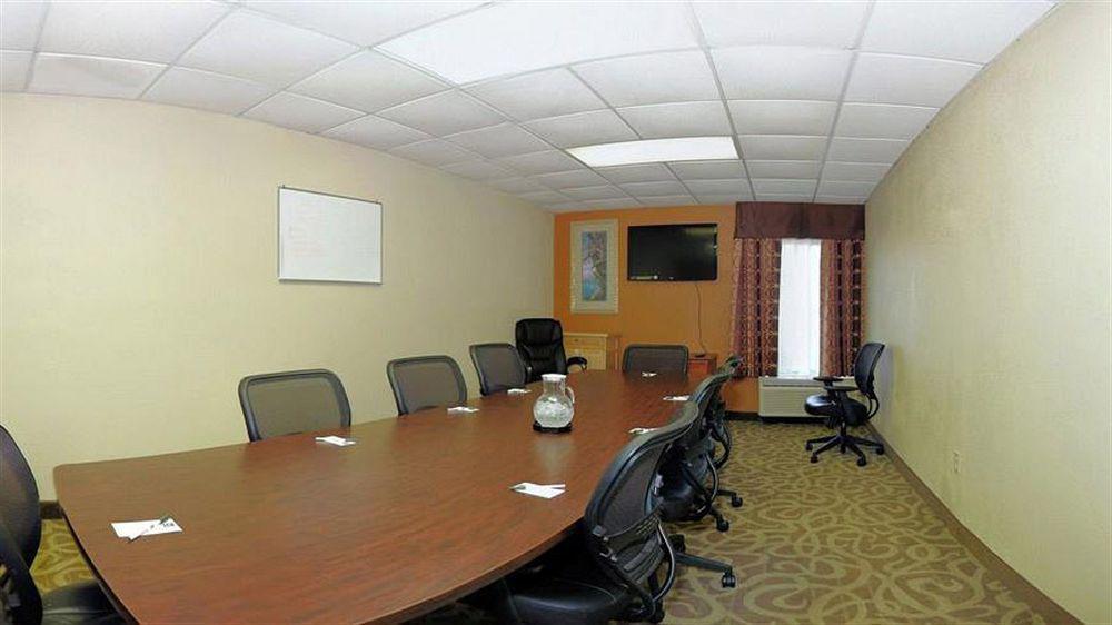 Quality Inn Jacksonville Near Camp Lejeune מראה חיצוני תמונה