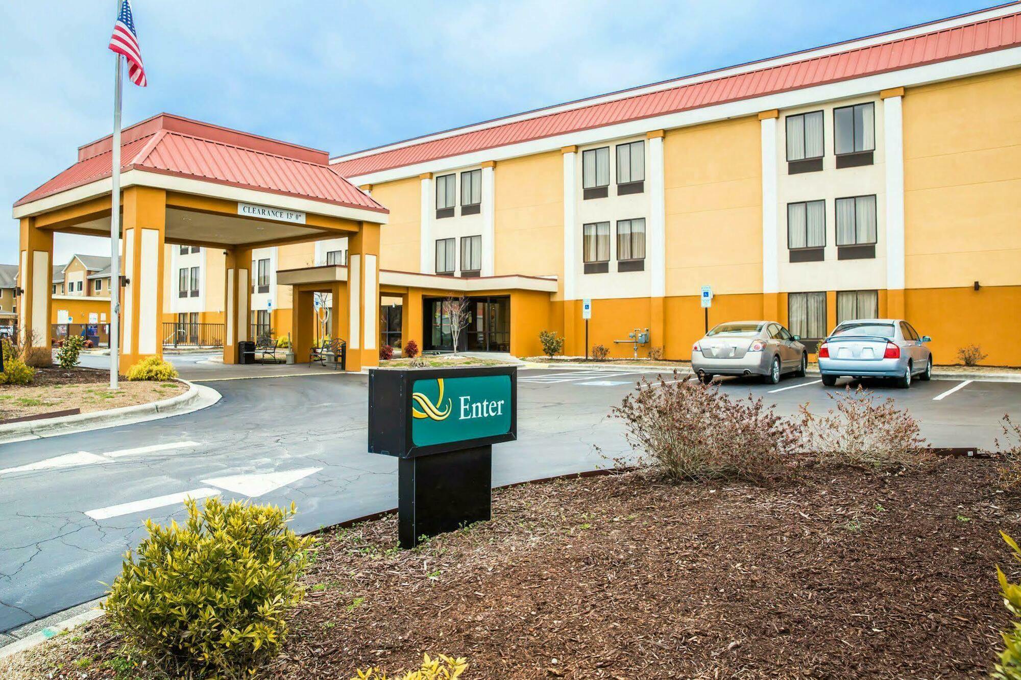 Quality Inn Jacksonville Near Camp Lejeune מראה חיצוני תמונה